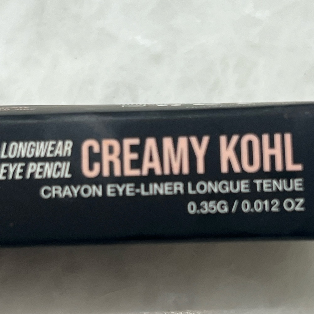 HUDA BEAUTY Creamy Kohl Eye Pencil - Very Vanta Black - Picture 2 of 4